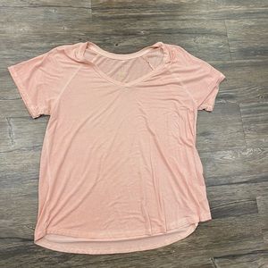 American eagle t shirt light pink soft and sexy